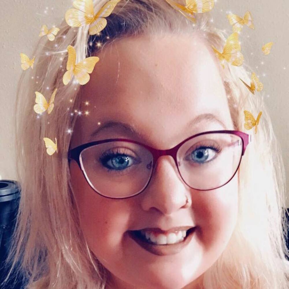 Meet your Posher, Alyssa